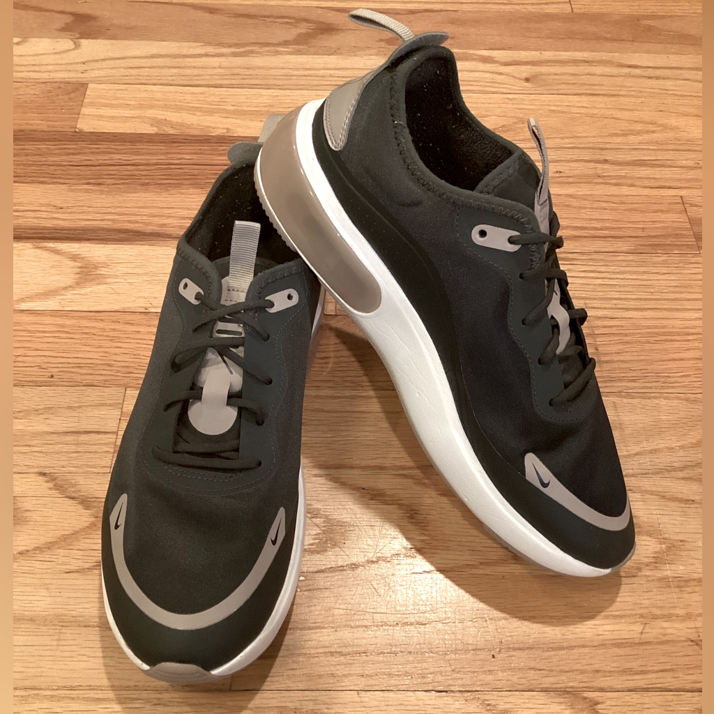 Nike Air Max Dia Black Pumice Off Noir Black Aq 4312 005 ( Size 9.5) Women’s